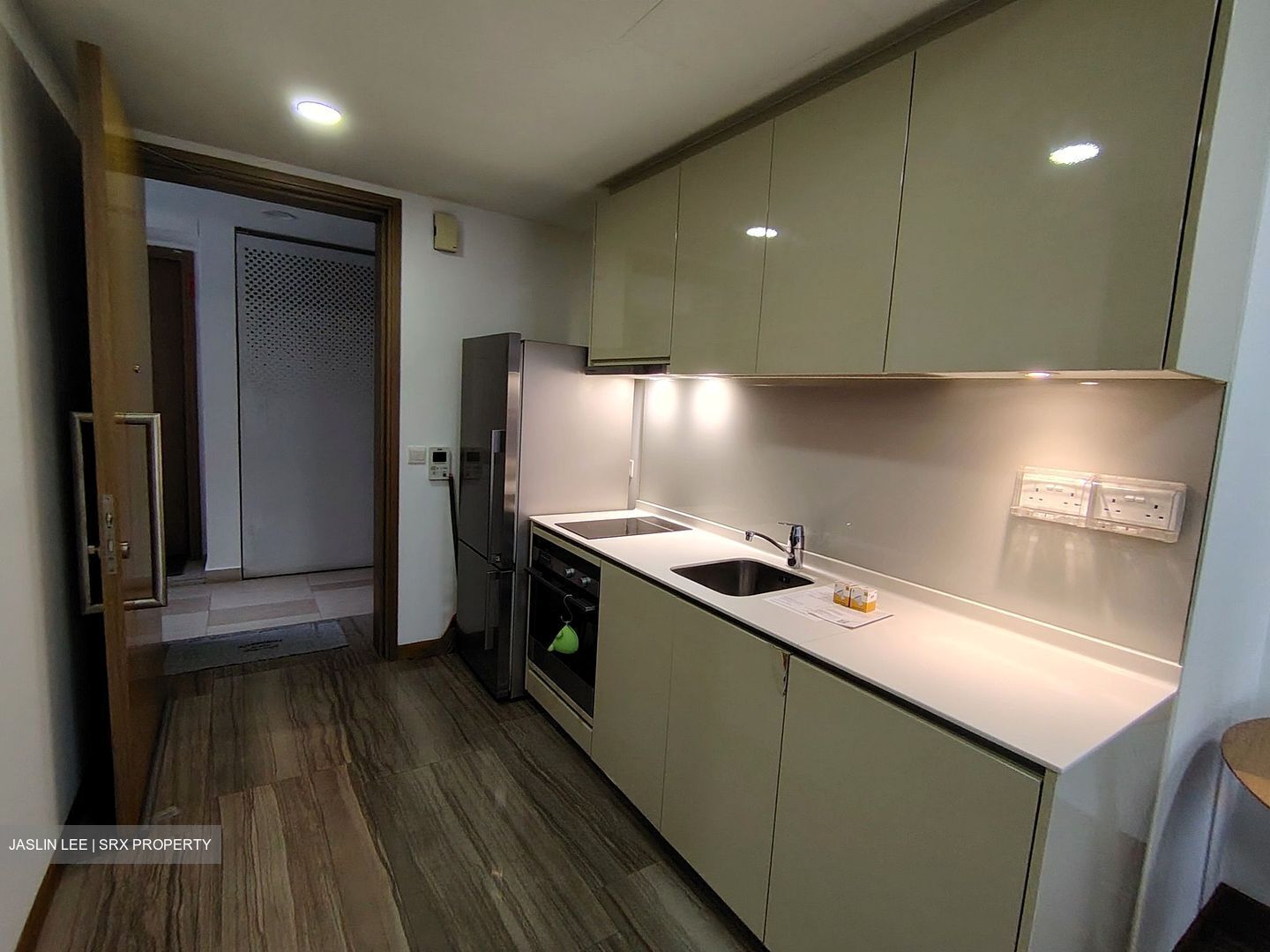Lakeville (D22), Condominium #534675601